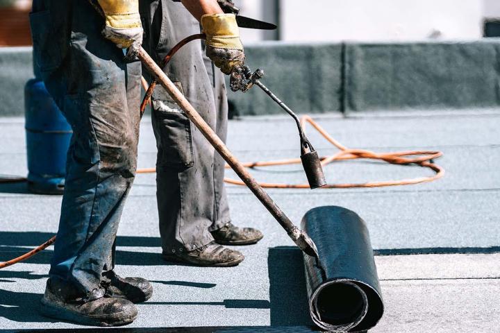 Un toit plat parfaitement installé avec une membrane d’étanchéité efficace ne peut que rehausser le style de votre bâtiment